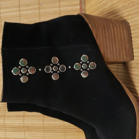 Frye Casey Stud boots - Picture 13 of 15